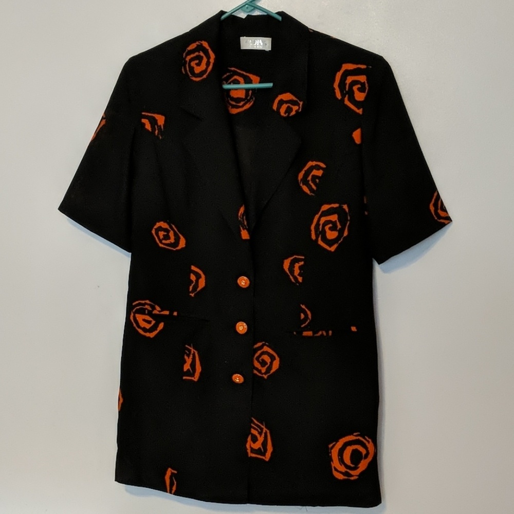 Short sleeves blouse with lining